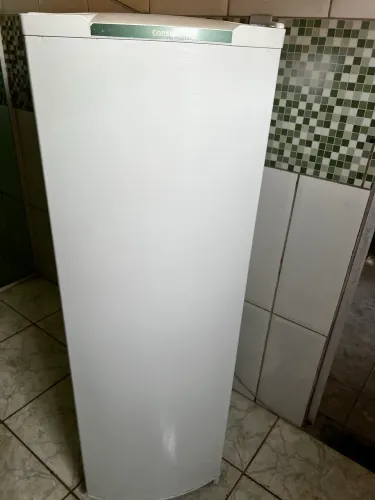 Vendo geladeira valor 499 FRETE GRÁTIS PRA VENDER HOJE