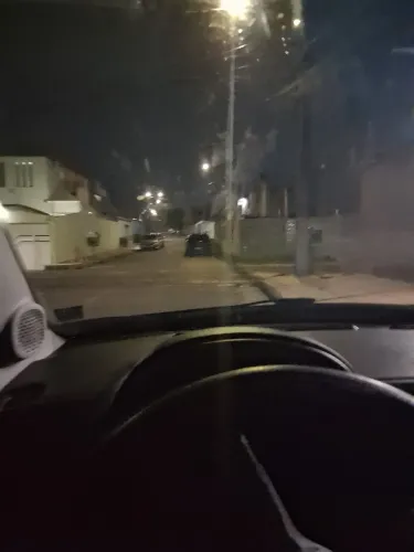 Casa/edicula com 1 suíte 1 cozinha/jantar integrado lavanderia