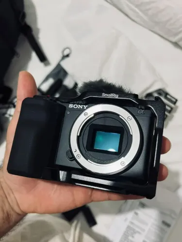 Sony ZV-E10 4K + Lente Viltrox 23mm 1.4 + Kit Limpeza + 1 cartão Sandisk Extreme PRO 128GB