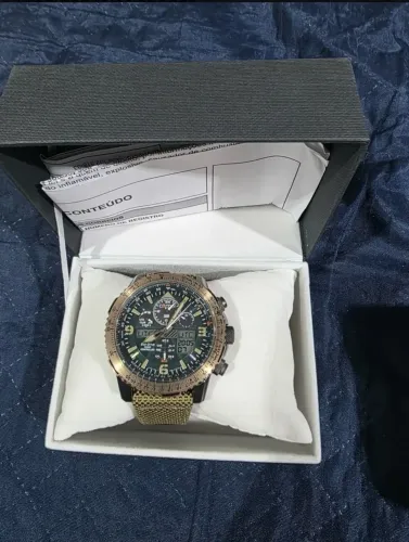 Relógio Citizen Promaster Eco-drive Jy8074-11x titânio Skyhawk GMT verde claro bronze