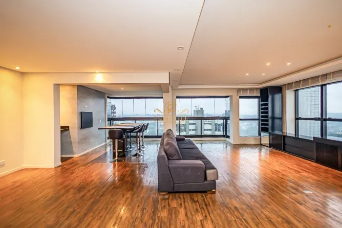 LINDO APARTAMENTO SEMI-MOBILIADO PARA LOCAÇÃO NO ECOVILLE | 3 SUÍTES E 3 VAGAS