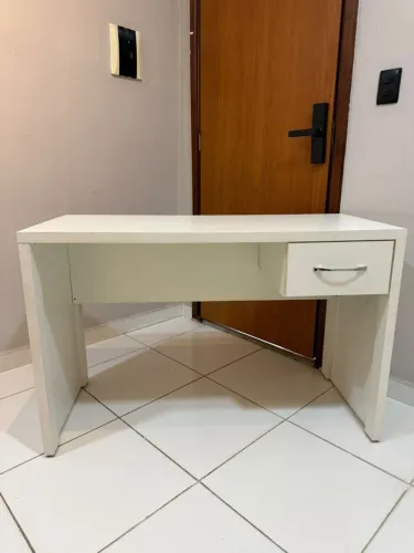 MESA DE ESCRITÓRIO C/ GAVETA 80x40 BRANCA