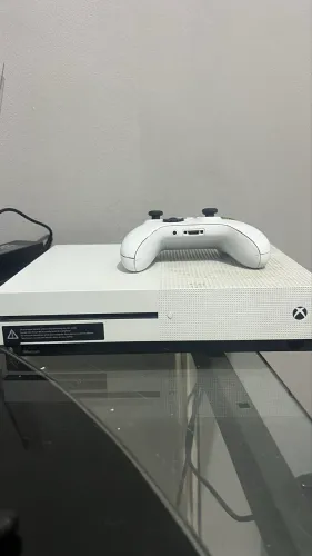 Xbox One S - 1TB