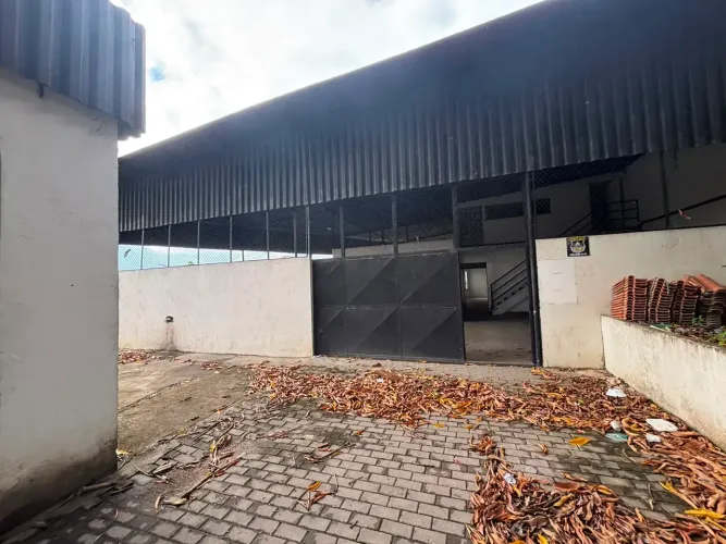 ALUGO GALPAO COM 700M2 EM CONDOMINIO NO COROADO DOCUMENTADO