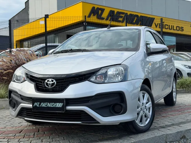 Toyota Etios X Plus 1.5 Flex 16V 5P Mec. 2020