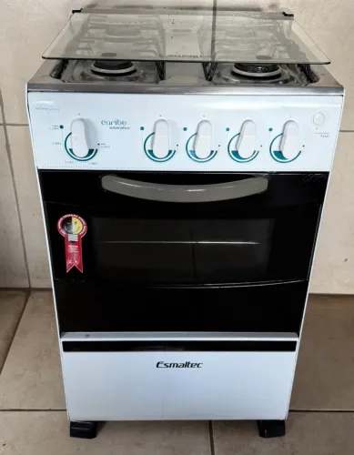 Fogão 4 bocas esmaltec acendimento elétrico seminovo conservadissimo