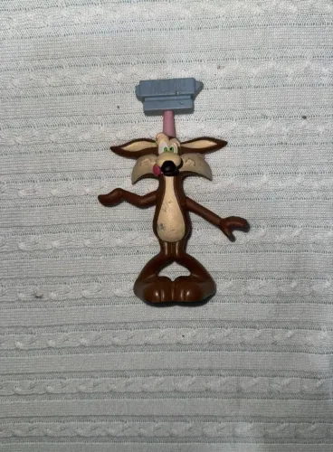 boneco do Coiote Looney Tunes colecionável McDonald's de 2012