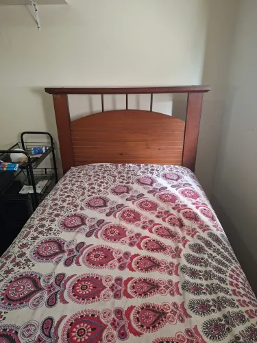 Cama de Solteiro Finestra- Madeira maciça