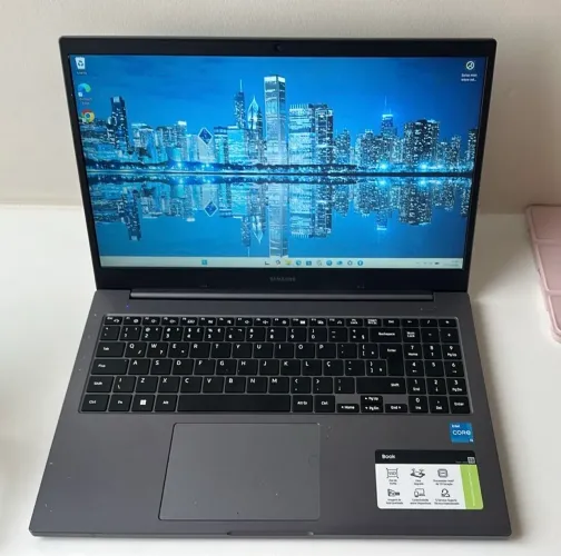 Notebook Samsung - I3 11º + 4Gb Ram + 240gb SSD