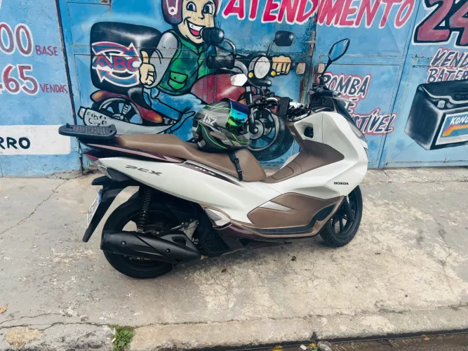 PCX DLX