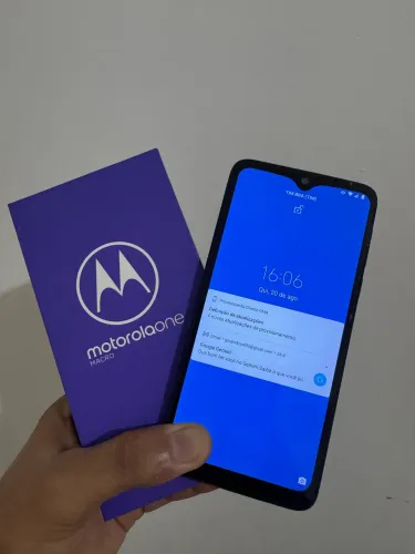 Celular Motorola One Macro