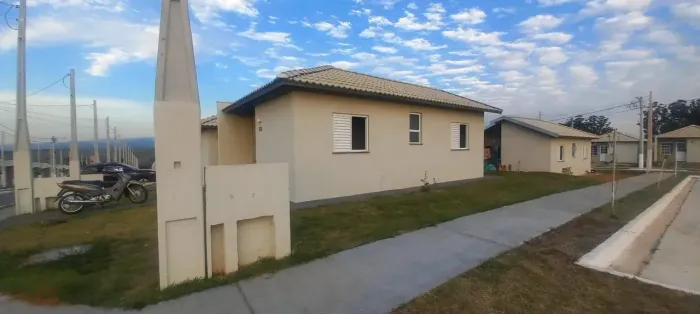 Casa Nova para locação em Condomínio Fechado Mirante das Águas - Taubaté