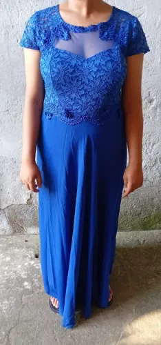 Vestido de Madrinha Azul.