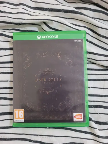 DARK SOULS TRILOGY - XBOX