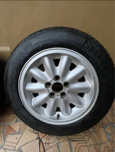 Jogo de Rodas+Peneus Chevrolet Omega GLS Aro 15 ORIGINAL 