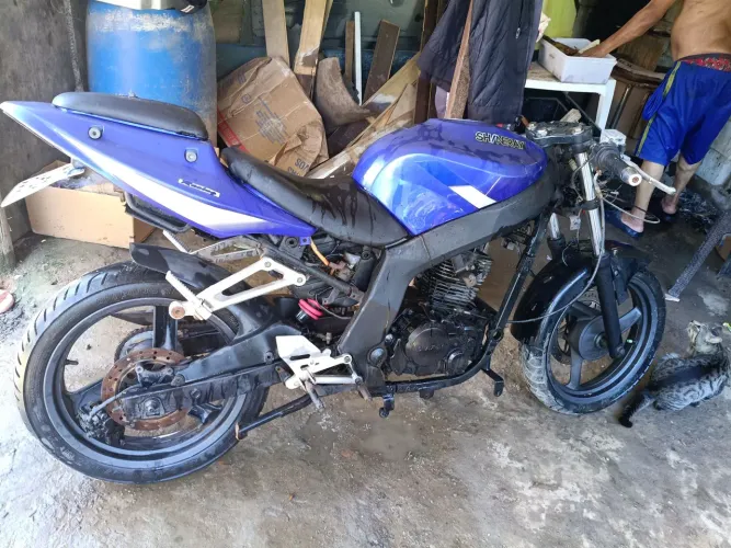 MOTO SHINERAY RACING ESPORTIVA 250 PARA RETIRAR PECA OU ARRUMAR