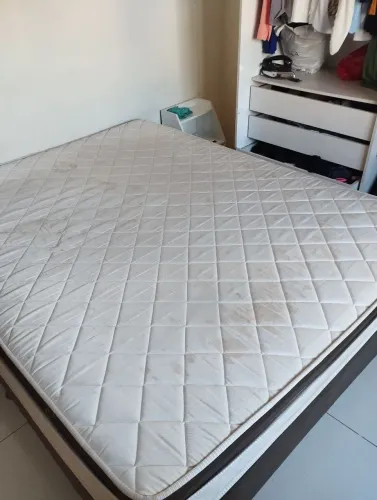 Cama Queen box e colchão separado