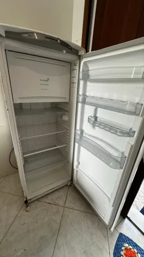 Geladeira consul facilite frost free