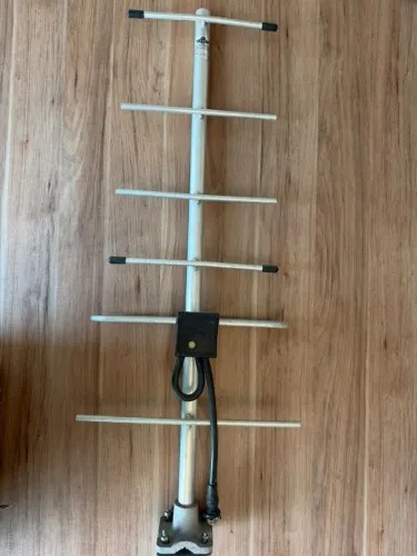 Antena Direcional 6 elementos 400 a 460 MHZ