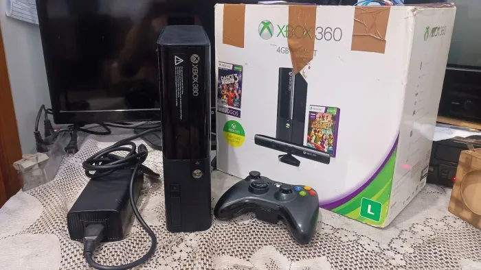 Xbox 360 Super Slim E Bloqueado Completo