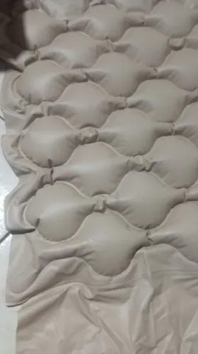 Colchão pneumático.