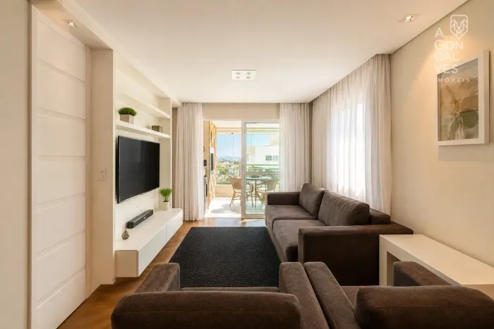 Apartamento no Terrasse Montpellier, 03 Quartos, 01 Suíte, Sacada com churrasqueira, Água 