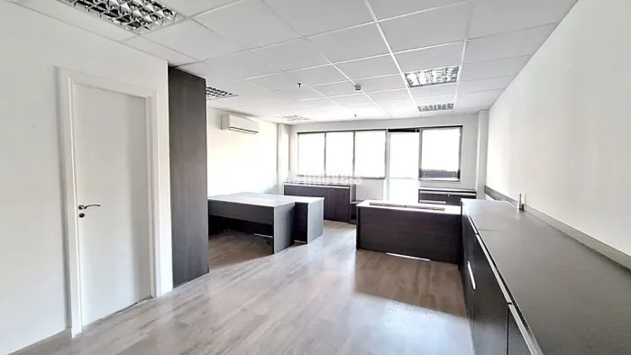 SALA COMERCIAL COM 42,0M² COM 1 VAGA DE GARAGEM!