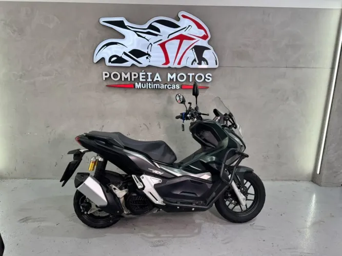 Honda Adv 150