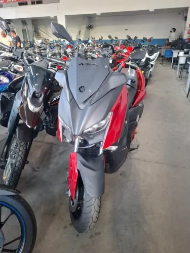 YAMAHA XMAX 250 VERMELHA 2021 SHALON CARIACICA