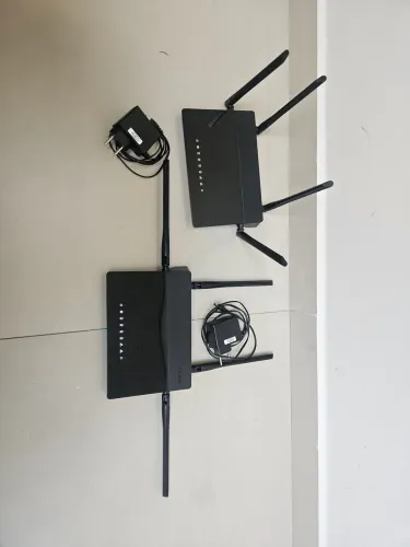 2 Roteadores D-link - DIR 841