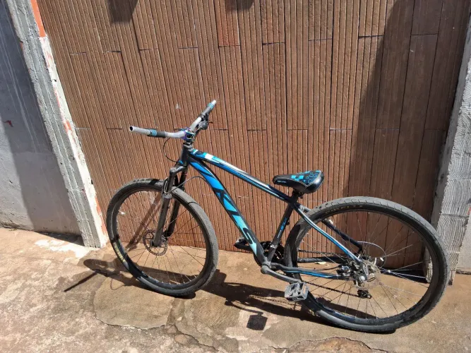 Bicicleta aro 29 com peças novas kls pro modelo mais novo