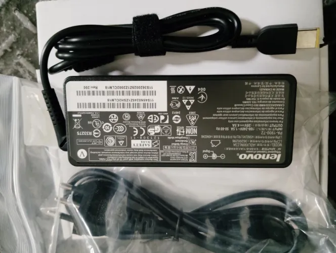 Fonte Carregador Lenovo 20v 4.5a 90w Pino Quadrado