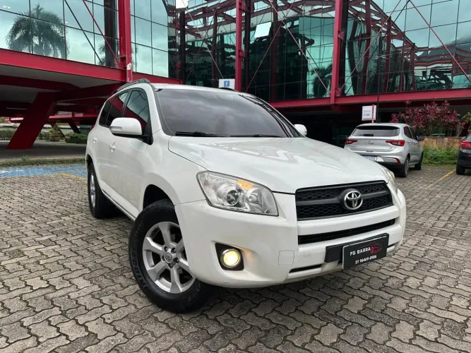 Toyota RAV4 2.4 4X2 16V 170cv Aut. 2011