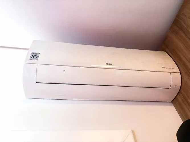 Ar Condicionado LG Dual Inverter - Usado - Ótimo Funcionamento