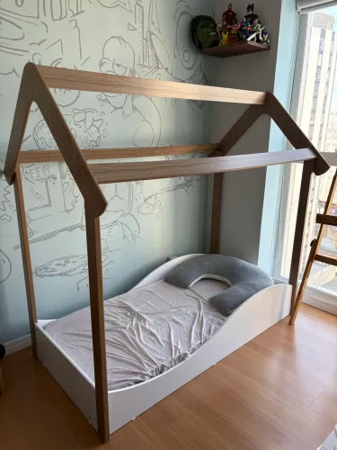 Cama infantil Montessoriana