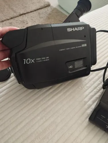 Filmadora Sharp EASYCAM E300B