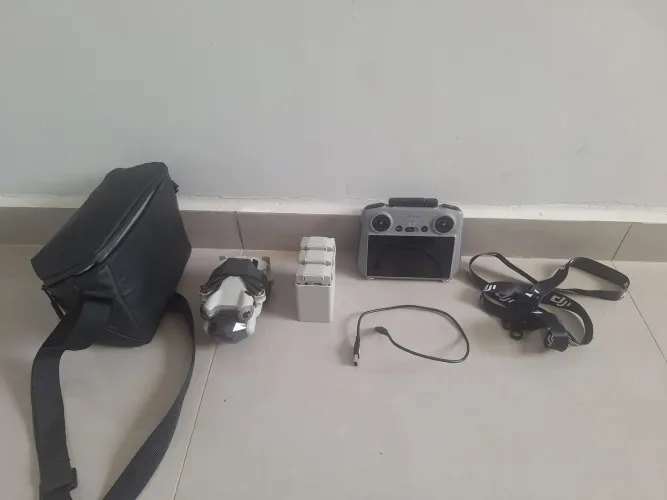 Vendo drone dji mini pro 4