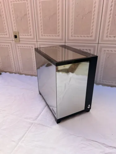 Gabinete Gamer Mancer CV550 Mid Tower Vidro Temperado com Película Espelhada - Preto
