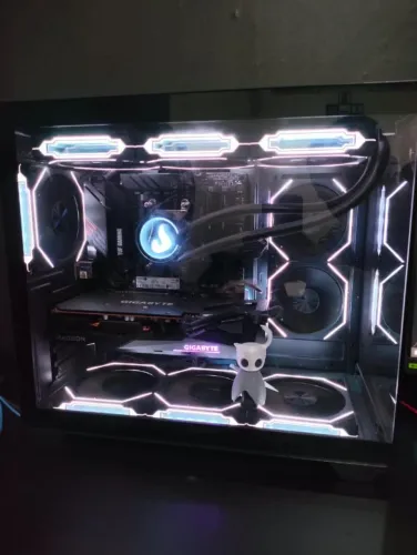 Vendo PC gamer Ryzen 5600 Rx 7600 16 ram 1TB