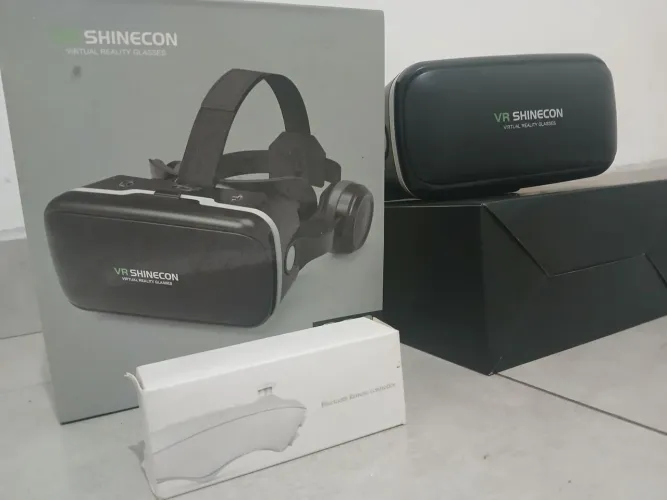 ÓCULOS VR SHINECON COM CONTROLE