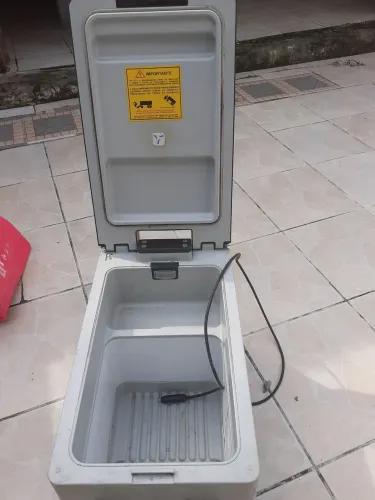 Vendo geladeira para caminhão