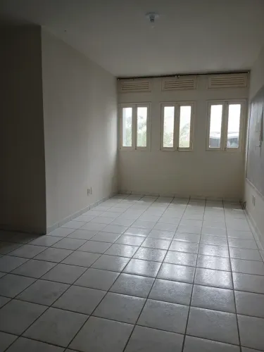 Imóvel para venda tem 80 metros quadrados com 3 quartos em Paissandu - Recife - PE