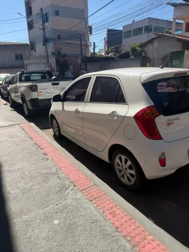 Kia Motors Picanto EX 1.1/1.0/ 1.0 Flex Aut. 2013