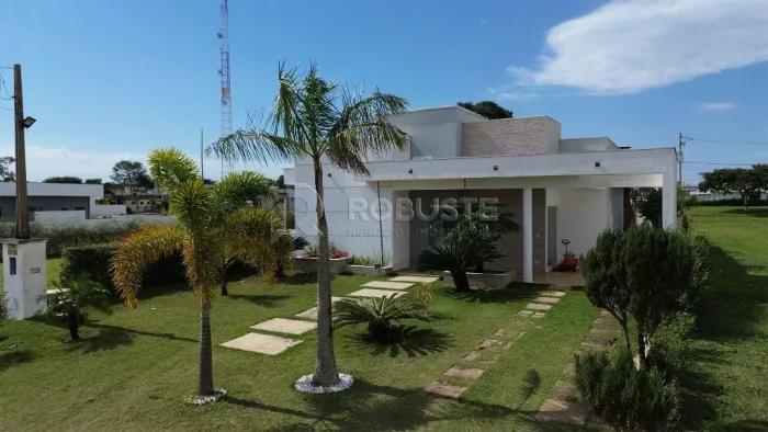Casa MOBILIADA no Ninho Verde II Natureza, Lazer e Segurança"