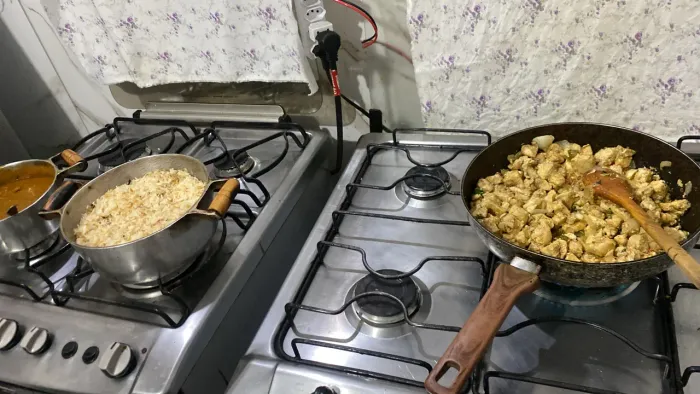 Fogão funcionando forno é chamas