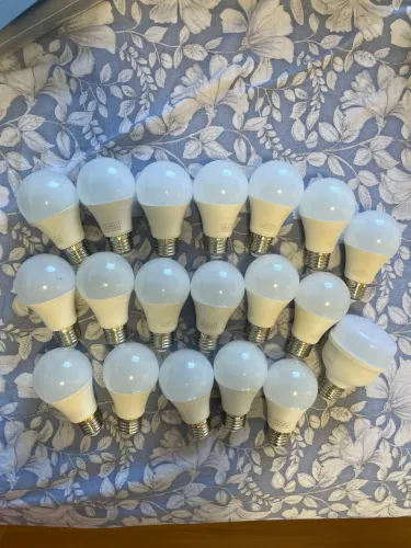 VENDO LOTE DE LÂMPADAS LED BLACK+DECKER