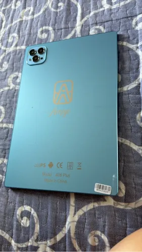 Vendo Tablet c/ Capa e Teclado Top Muito Novo