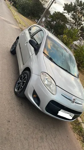 Fiat Palio Attractive 1.0 EVO Fire Flex 8V 5P 2013