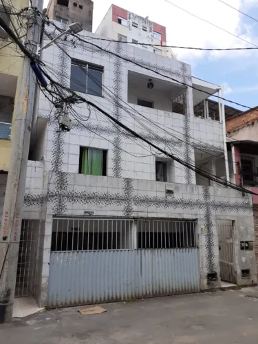 Casa 2/4 próximo ao IPERBA