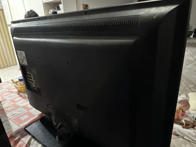 Vende se tv de 42 polegadas